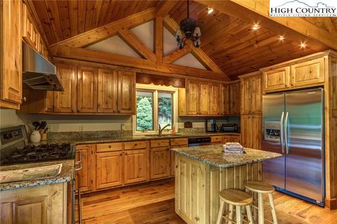 117 Buckeye, Boone, NC 28607 photo 3