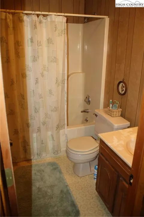 740 Colbert Rd, Vilas, NC 28692 photo 23