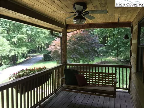 982 Jakes Mountain Rd, Deep Gap, NC 28618 photo 17