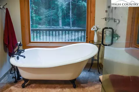 982 Jakes Mountain Rd, Deep Gap, NC 28618 photo 33
