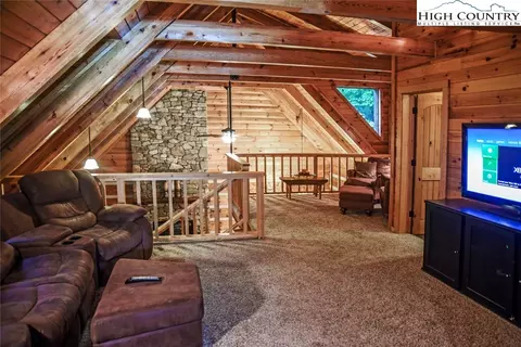982 Jakes Mountain Rd, Deep Gap, NC 28618 photo 37