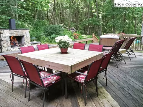 982 Jakes Mountain Rd, Deep Gap, NC 28618 photo 14
