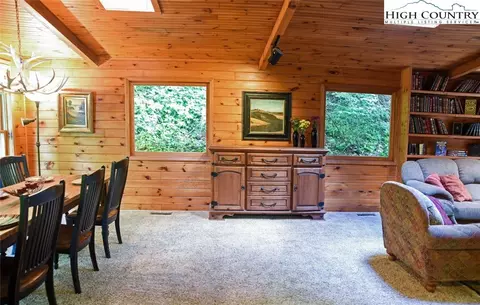 982 Jakes Mountain Rd, Deep Gap, NC 28618 photo 7