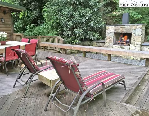982 Jakes Mountain Rd, Deep Gap, NC 28618 photo 15