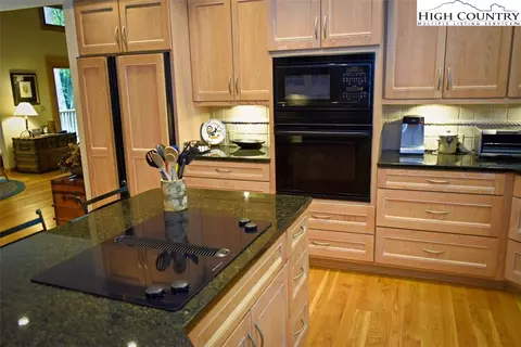 234 Turfway, Boone, NC 28607 photo 4