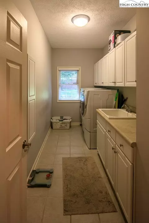 174 Hillside Ln, Jefferson, NC 28640 photo 10