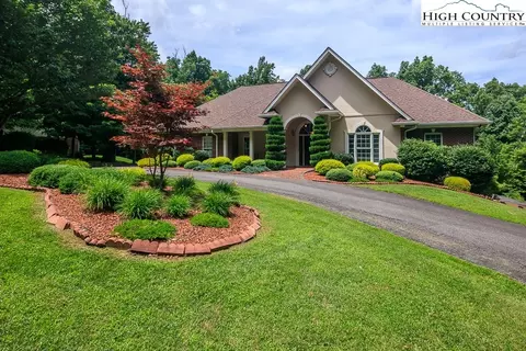 174 Hillside Ln, Jefferson, NC 28640 photo 3