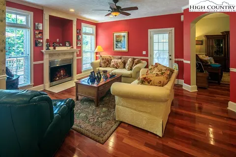 174 Hillside Ln, Jefferson, NC 28640 photo 17