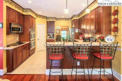 174 Hillside Ln, Jefferson, NC 28640 photo 11