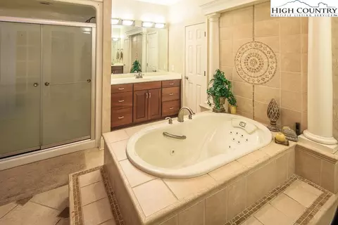 174 Hillside Ln, Jefferson, NC 28640 photo 8