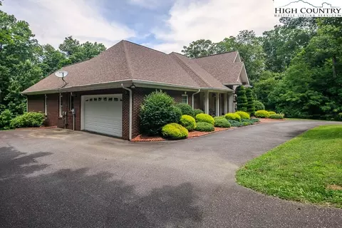174 Hillside Ln, Jefferson, NC 28640 photo 45