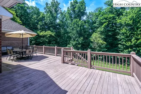 174 Hillside Ln, Jefferson, NC 28640 photo 41