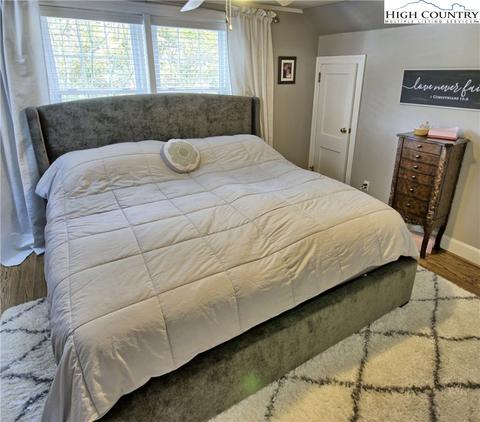 132 G St, Lansing, NC 28643 photo 13