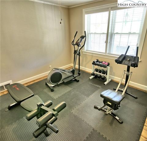 132 G St, Lansing, NC 28643 photo 21