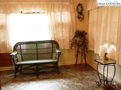 101 Stone Dr, Jefferson, NC 28640 photo 11