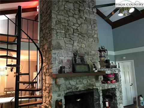 202 Shagbark Road Rd, Beech Mountain, NC 28604 photo 3