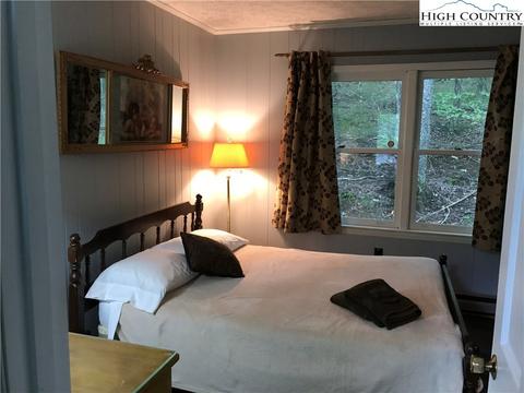 202 Shagbark Road Rd, Beech Mountain, NC 28604 photo 5