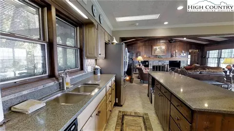 830 Pine Ridge Rd, Beech Mountain, NC 28604 photo 6