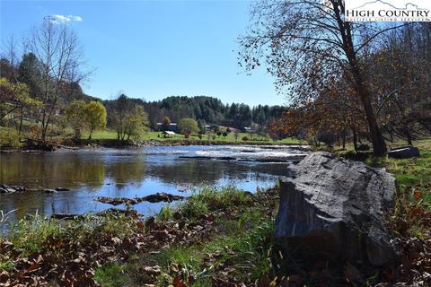283 Whispering River Dr, Crumpler, NC 28617 photo 2