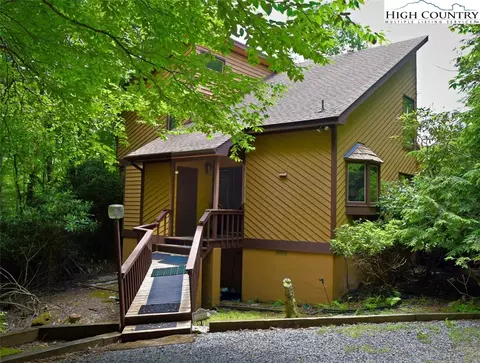 118 Lakeledge Rd, Beech Mountain, NC 28604 photo 2