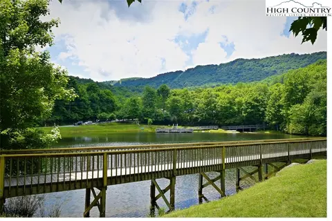 118 Lakeledge Rd, Beech Mountain, NC 28604 photo 1