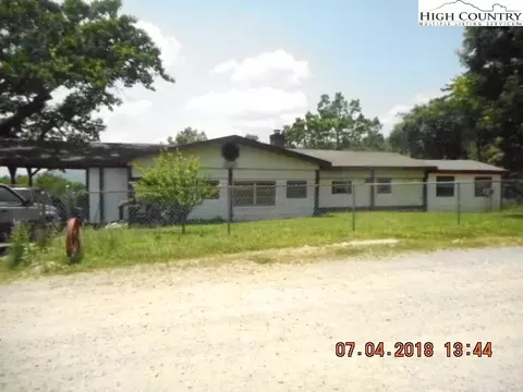 2944 Wolf Pit Rd, Morganton, NC 28655 photo 9