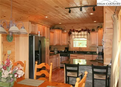 202 Windswept Way, Boone, NC 28607 photo 3