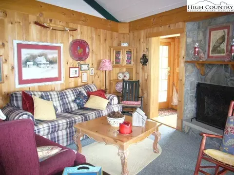 128 Skiloft Rd, Beech Mountain, NC 28604 photo 5