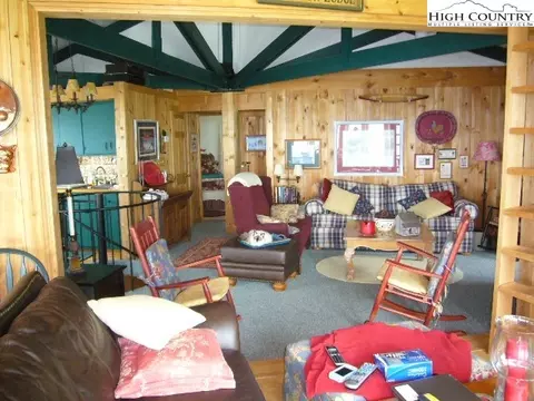 128 Skiloft Rd, Beech Mountain, NC 28604 photo 4