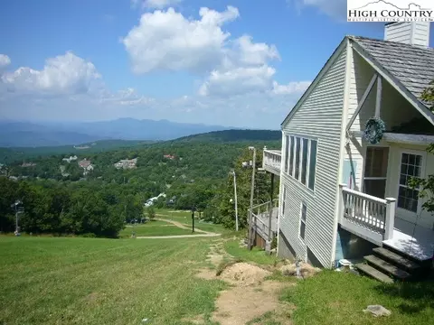 128 Skiloft Rd, Beech Mountain, NC 28604 photo 1
