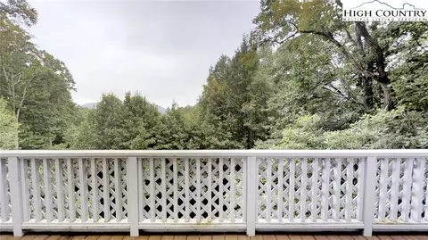 372 Thorn Tree Dr, Boone, NC 28607 photo 9