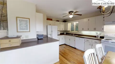 372 Thorn Tree Dr, Boone, NC 28607 photo 16