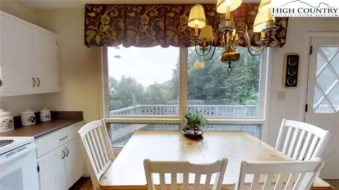 372 Thorn Tree Dr, Boone, NC 28607 photo 15