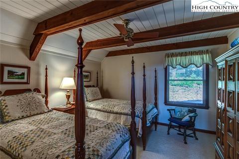 188 Spruce, Boone, NC 28607 photo 8