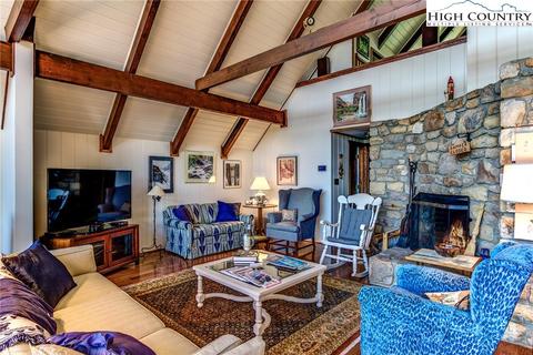 188 Spruce, Boone, NC 28607 photo 2