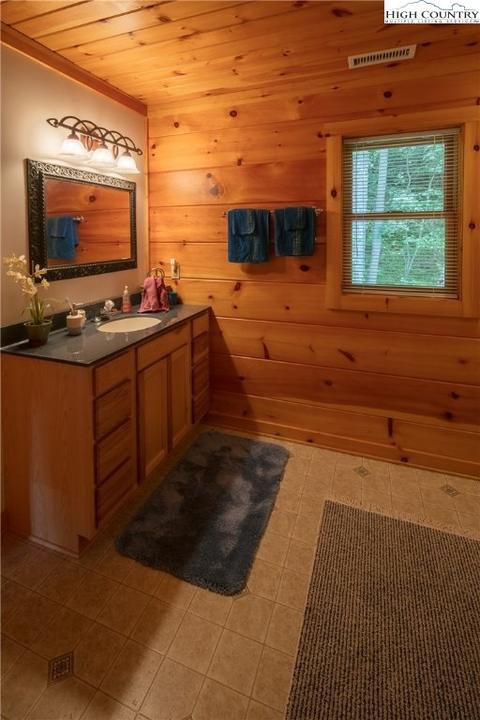 122 Jake Trl, Vilas, NC 28692 photo 21
