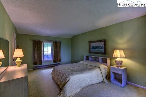 2039 Hickory, Boone, NC 28607 photo 10
