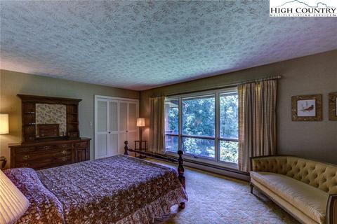2039 Hickory, Boone, NC 28607 photo 14