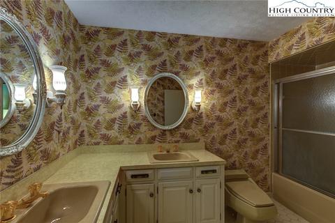 2039 Hickory, Boone, NC 28607 photo 15