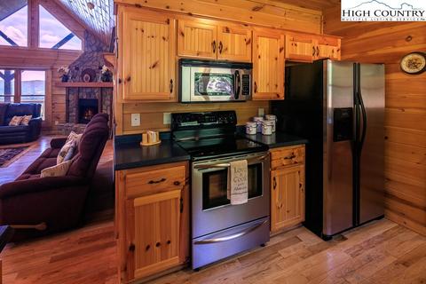 2306 Buck Mountain Rd, Purlear, NC 28665 photo 15