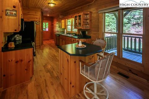 2306 Buck Mountain Rd, Purlear, NC 28665 photo 16