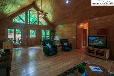 2306 Buck Mountain Rd, Purlear, NC 28665 photo 11