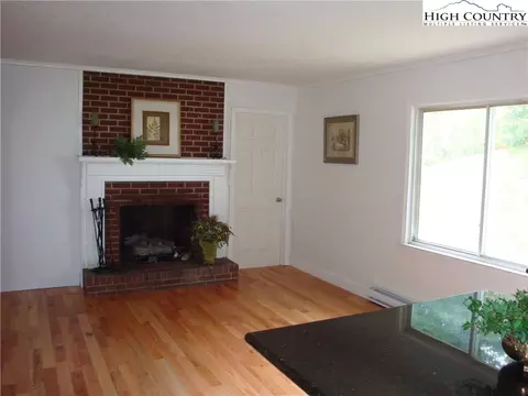 1133 Deep Ford Rd, Lansing, NC 28643 photo 6