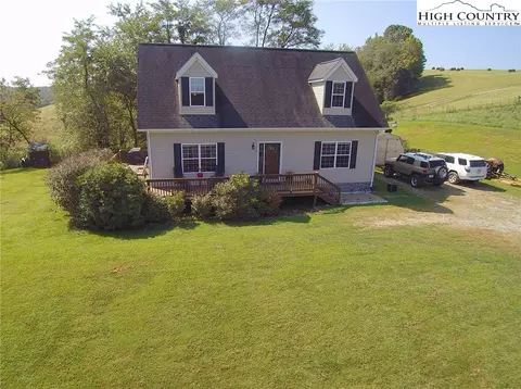 59 Walnut Ln, Sparta, NC 28675 photo 3