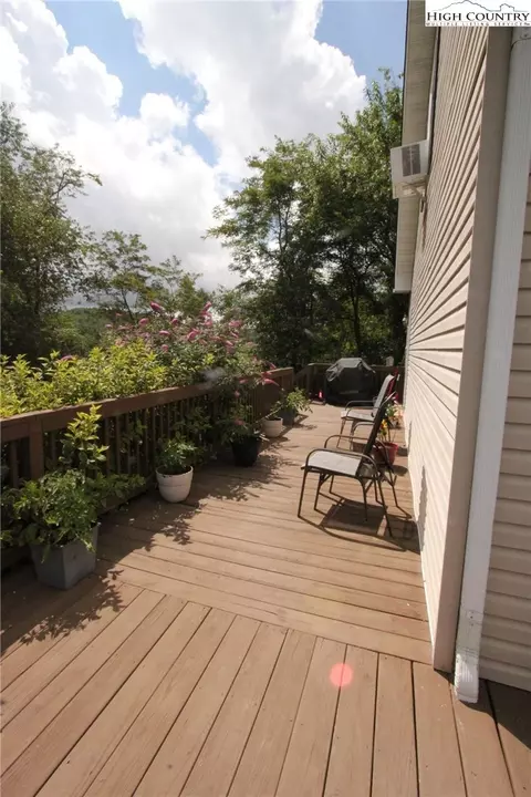 59 Walnut Ln, Sparta, NC 28675 photo 31