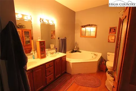 59 Walnut Ln, Sparta, NC 28675 photo 19
