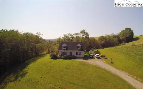 59 Walnut Ln, Sparta, NC 28675 photo 1