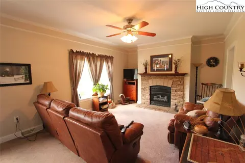 59 Walnut Ln, Sparta, NC 28675 photo 13
