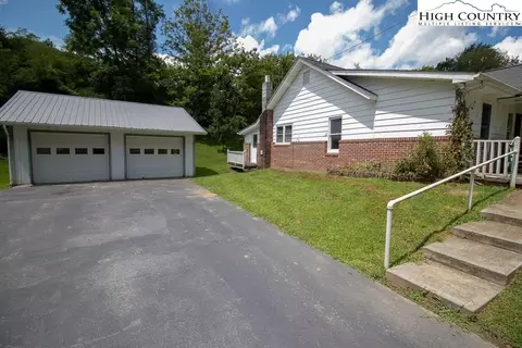 271 Joe Shoemaker Rd, Vilas, NC 28692 photo 2