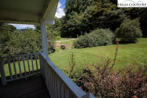 271 Joe Shoemaker Rd, Vilas, NC 28692 photo 9